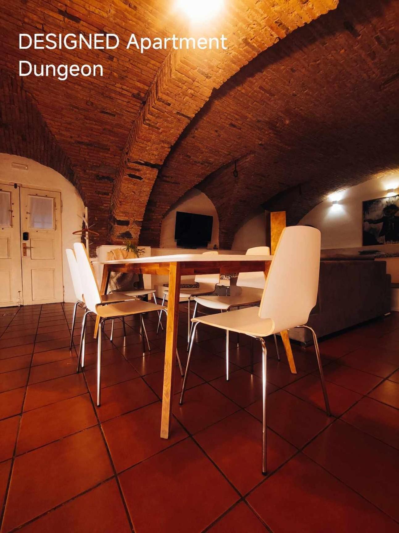 Dungeon Apartment Ljubljana Eksteriør billede